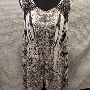 Elegant Black and White Paisley Women's Blouse